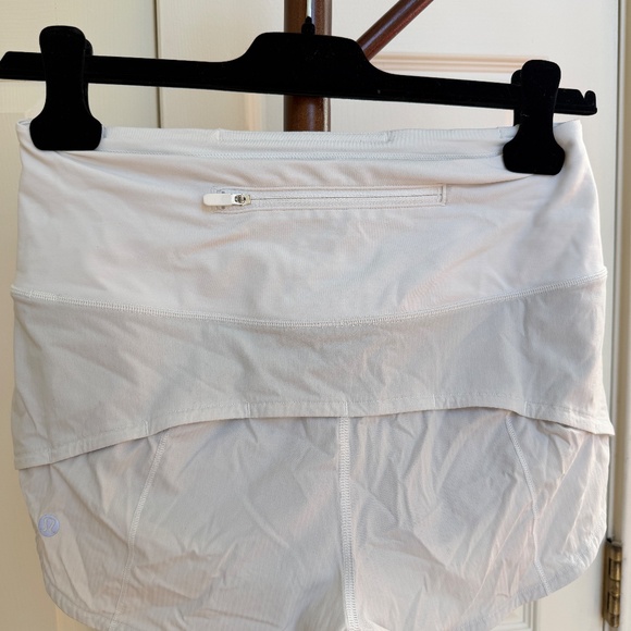 Lululemon Speed Up High-Rise Lined Shorts 2.5" – White, Like New - Picture 2 of 2